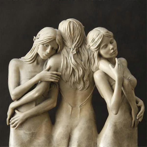 Tre Gudinner Omfavner Resin Statue Figur Hjemmepynt Skulptur Kunstdekorasjon