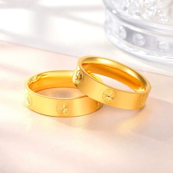 2-pak glatte diamantmønstrede ringe, stilfulde og simple guldfarvede ringe til par