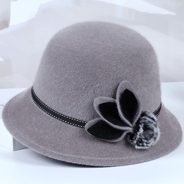 Elegant damefilthatt, stilig blomstrete bowlerhatt for høst/vinter