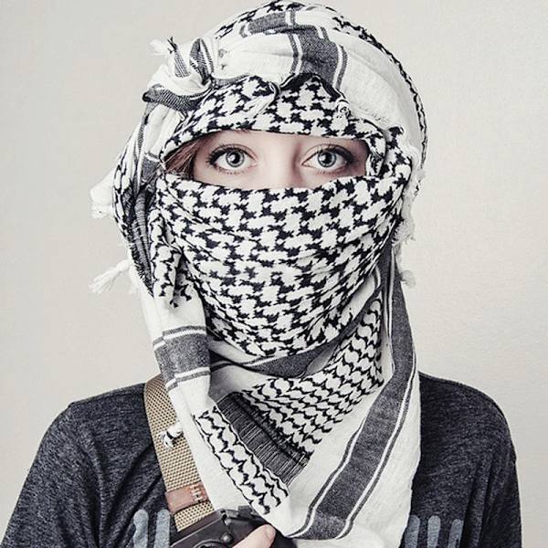 Stilig Arafat Arab Scarf Sjal Keffiyeh Kafiya Lätt Military Shemagh Palestine Man Stripe Scarf med tofsar Mjuk Varm Black