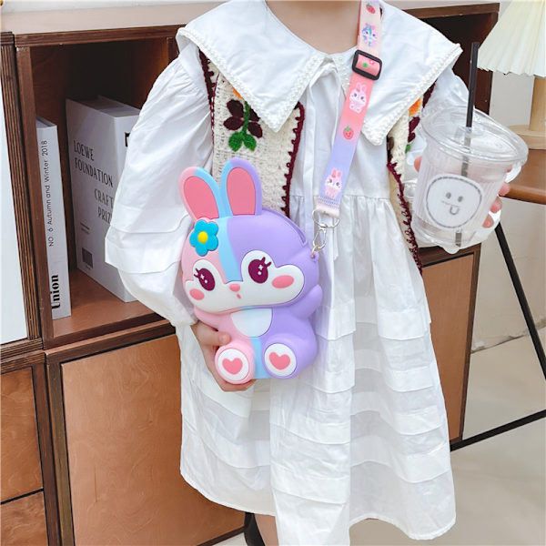 2023 New Bunny Kids Bag Silikon Axelväska Messenger Bag color