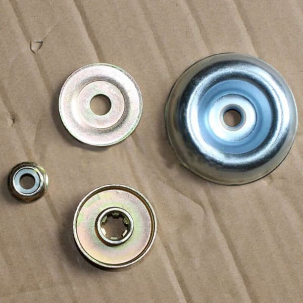 4 M10 girbladmuttere, metall, universelle for gressklipper -