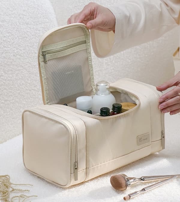Bærbar makeup- og toilettaske til rejser Beige