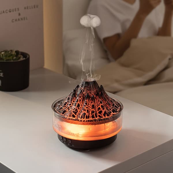 1 Vulkan Aroma Diffuser – med fargegradientlys, manet-tåke og ultralydfukting