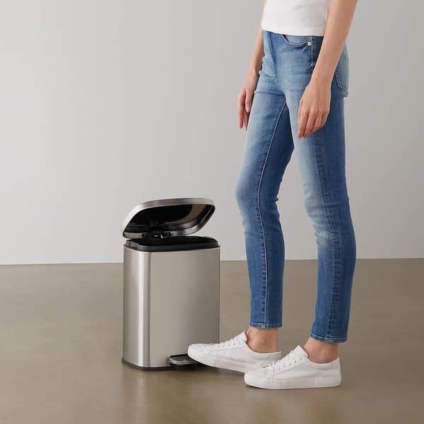 Rektangulær affaldsspand med soft close, 12L (Satin Nickel/Sølv/Sort)