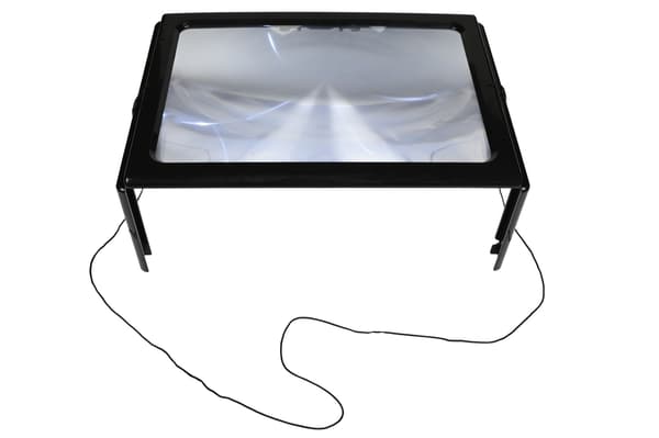 Suurennuslasi A4 4 LED-valolla