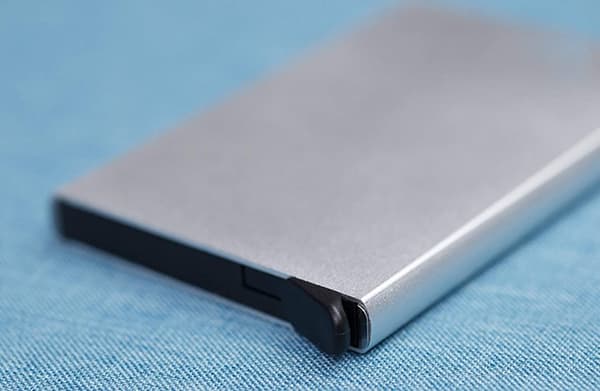 2x Silver Card Holder Slides Forward 5 Cards - RFID Secure