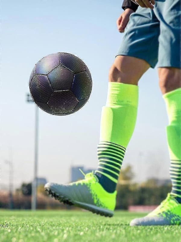 Selvlysende fodbold størrelse 4 & 5, lysende bold til natspil og træning