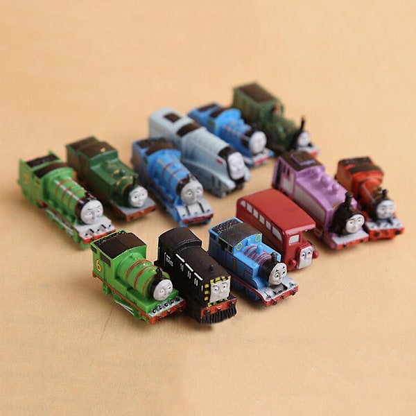 12 kpl Thomas & Friends -hahmoja, piirretty Thomas Veturi -mini junat lelut kakun koristeet kokoelma sisustus