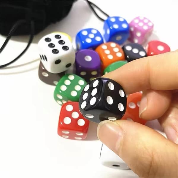 100-pack Six-Sided Dice - Perfect for Parties, Games & Puzzles