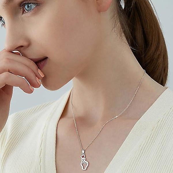 BTS Halsband Presenterar För Flickor Kvinnor, BTS Kpop Halsband Presenterar Smycken Finger Hjärta Kärlek Hänge Halsband BTS Varor Smycken Present