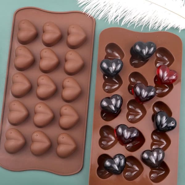 15 hjerteformede is-/sjokolade-/geléformer - isformer - nøttegodteriformer