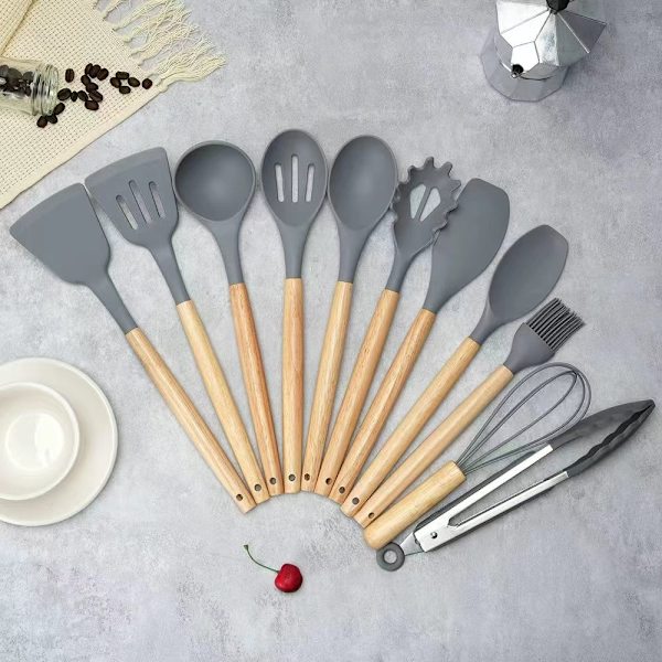 12-piece Silicone Kitchen Utensil Set with Storage Stand – Complete and Practical Kitchen Equipment