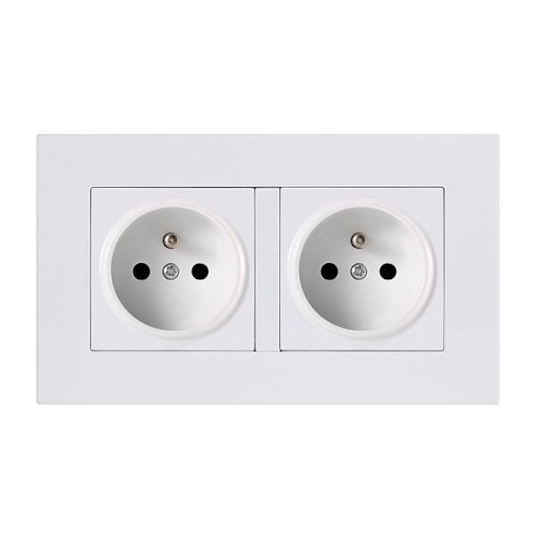 Dubbelt 2P+E 16A förkopplat uttag, vit