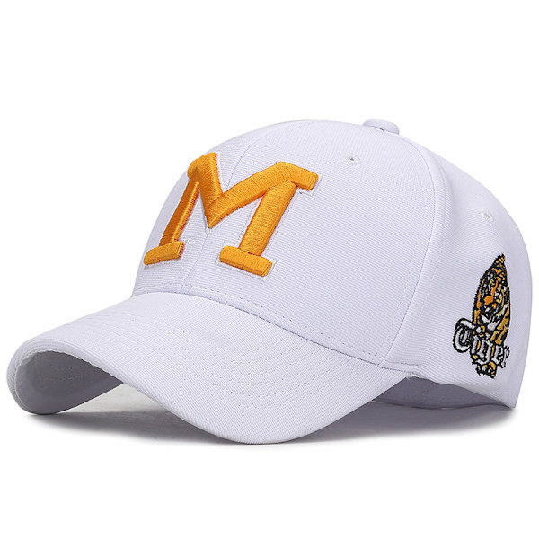 Hvid side pirat broderet baseballkasket til mænd og kvinder bomuld brev M broderet trykknap hip hop hat unisex forår og sommer