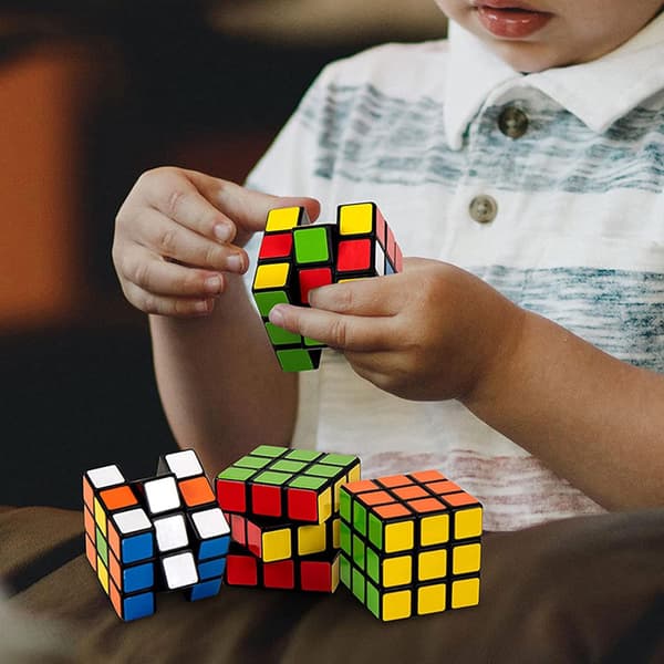 12 kappaletta Mini Magic Cubes, 3*3*3cm Puzzle Magic Cubes, Speed ​​