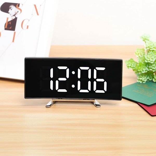 Den Gröna Ljuset Högljudda Kraftfulla Vibrerande Väckarklockan, Digital Nattlampa Väckarklocka med Dubbla USB-laddning, LED-Display