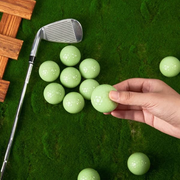 Selvlysende golfbolde til natsport Fluorescerende selvlysende golfbolde