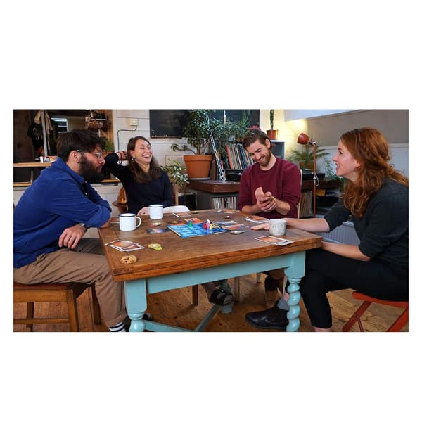 Dixit | Brettspill | Alder 8+ | 3 til 8 spillere | 30 minutters spilletid D