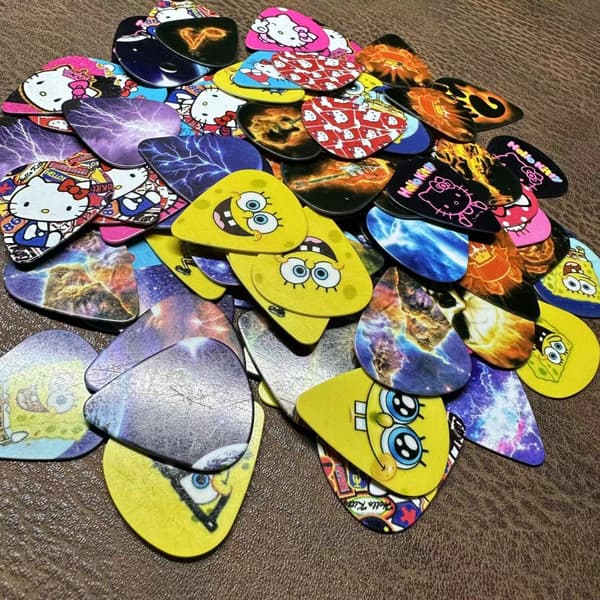 10-pack plektrum, Skulls multifärg-0,73MM