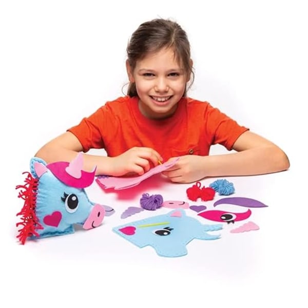 2 Unicorn-tyynyn ompelusarjan set , erilaisia värejä