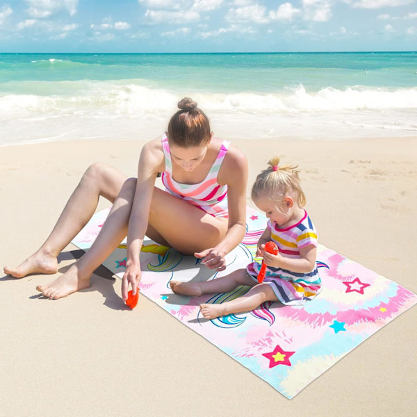 Tie Dyed Unicorn Børne Strandhåndklæde - 70 x 150cm Regnbue Badehåndklæder til Piger Hurtigtørrende Ultra Absorberende