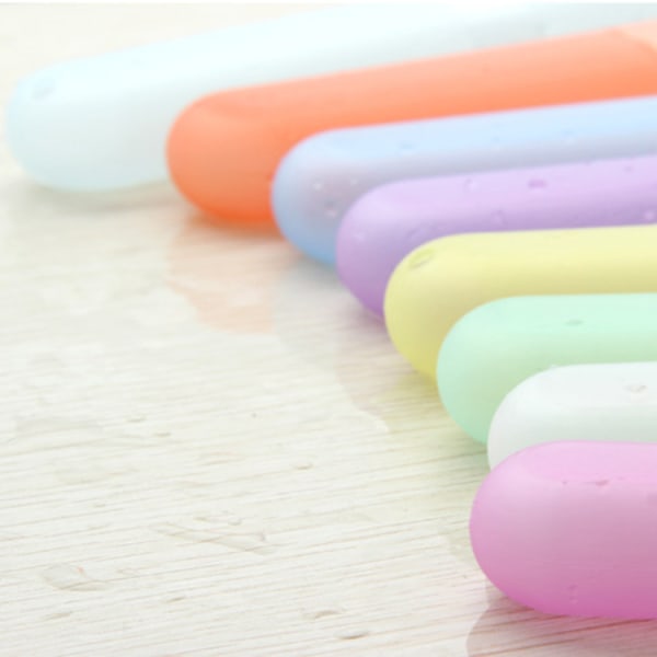 4 tandborstfodral i plast för att hålla dina tandborstar alltid
