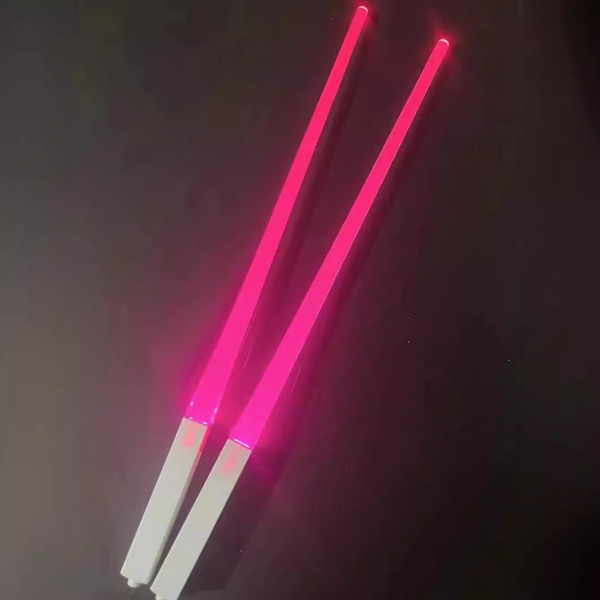 LED-lysende spisepinner, ett par, lysende lyssabel spisepinner, gjenbrukbare pink