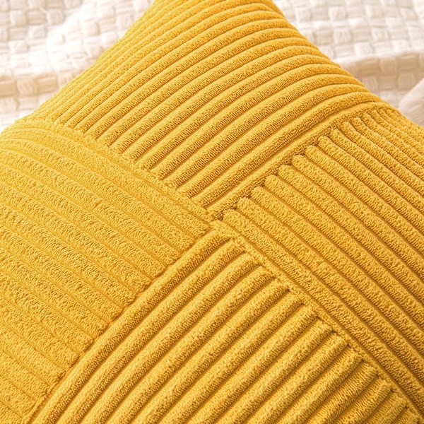 2 st Korduroy kudde 45*45cm bright yellow