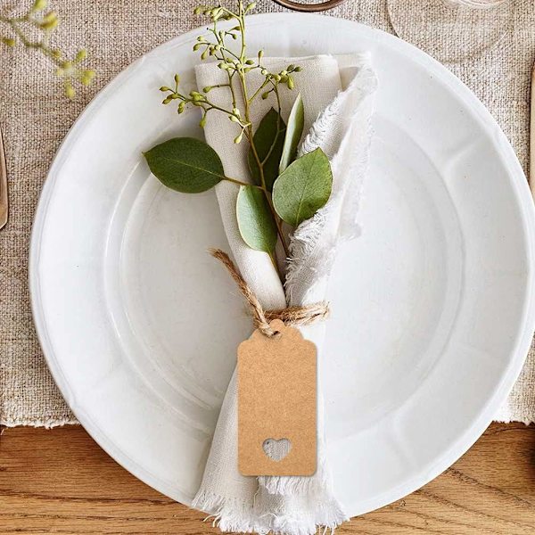 Bruna 50 st kraftpappersetiketter 9 x 4 cm med jutesnöre för bröllop, alla hjärtans dag, födelse