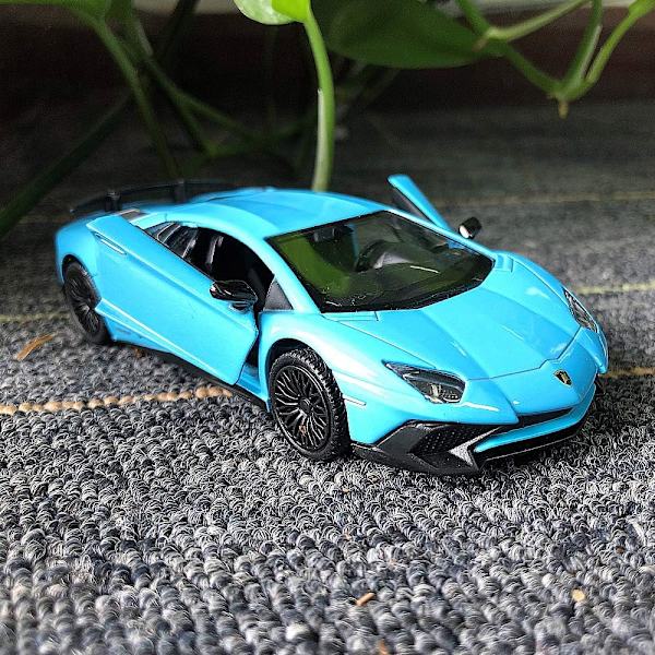 Blå 1/36 skala zink legering diecast bilmodel til børn, træk tilbage