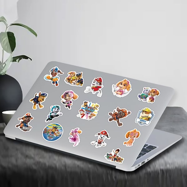 Paw Patrol -tarrat lapsille, 50 kpl vedenpitävää vinyylitarraa pyörään, moottoripyörään, graffiteihin, kannettavaan tietokoneeseen
