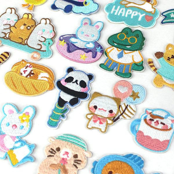 Sæt med 21 søde, broderede dyre-patches til at stryge eller sy på jakker, hatte, rygsække, jeans Q
