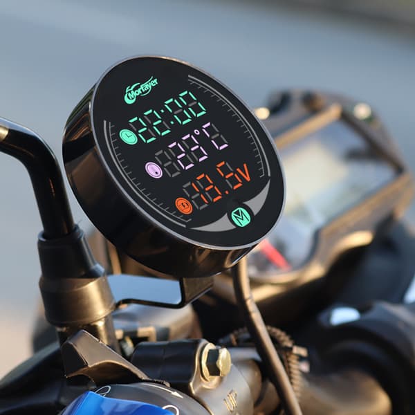 3 i 1 Motorcykel LED Digital Termometer Voltmeter Temperatur Tidsmåler