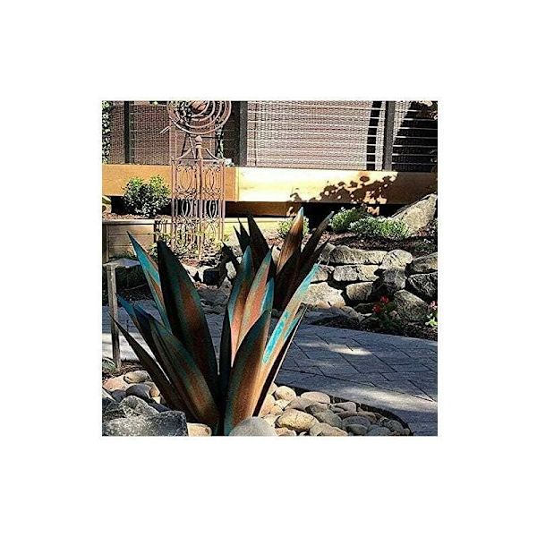 Metallisk trädgårdsdekoration i form av en agaveväxt - Rustik metallskulptur - Rustik trädgårdsstaty - 65 cm 9 blad.