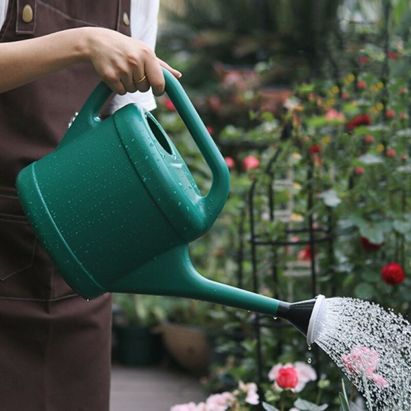 Havearbejdskande i plast med stor kapacitet og lang vandingsdyse til altan, grøntsagsplantning og blomster