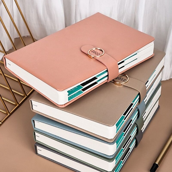 2022 Planlægger Organizer A5 Notebook og Journal Spænde Notesblok Kontor Skitsebog Papirvarer Studerende Notebook Journal, Grå