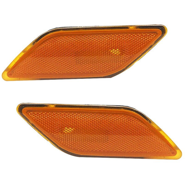Auton sivuvalaisimet E-luokkaan E350 E550 E63 2010-2013 W207 2078200321 2078200421