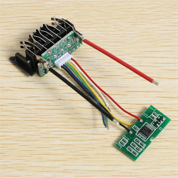 4 st Li-Ion Batteri PCB Laddningsskyddskretskort för 18V 20V DCB201