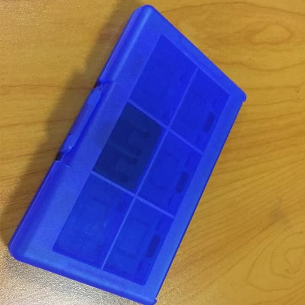 12-i-1 Plastskyddande spelkortförvaringslåda för Switch - Blå