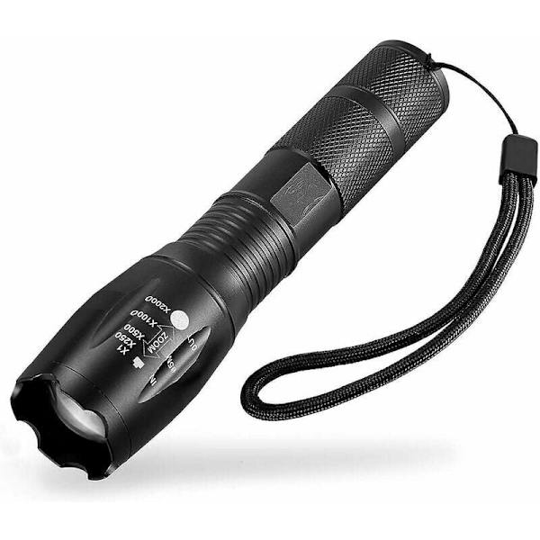 Ultra Kraftful XML-T6 LED Lommelygte Militær Lommelygte til Cykling eller Vandreture og 5 Tilstande Inklusive Anti-aggression Blitz, Zoom og 500m Rækkevidde. S