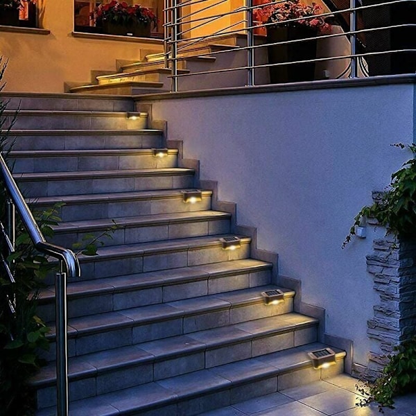 Vandafvisende Solcellehegnlys, Solcellelys til Terrasse, Trappelampe, IP65 LED Solcellehavelys til Terrassehegn (Varmt Lys - Sort, 12 stk.)