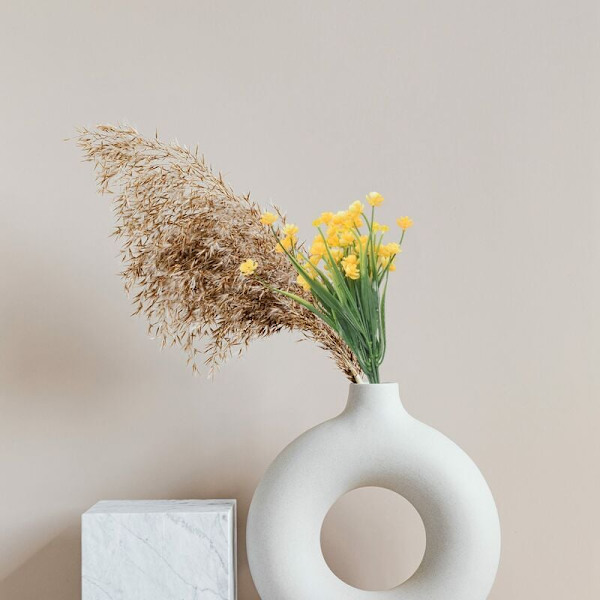 8 stk. UV-bestandige kunstige planter, 8 grene kunstige planter i plast til ophængning, køkken, hjem, bryllup, kontor, skrivebord, dekoration, gul