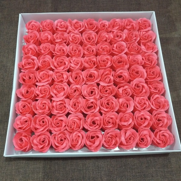 81 st rosa tvålar - Rosdoftande tvålar i presentförpackning - för bröllop, Alla hjärtans dag ——Röd