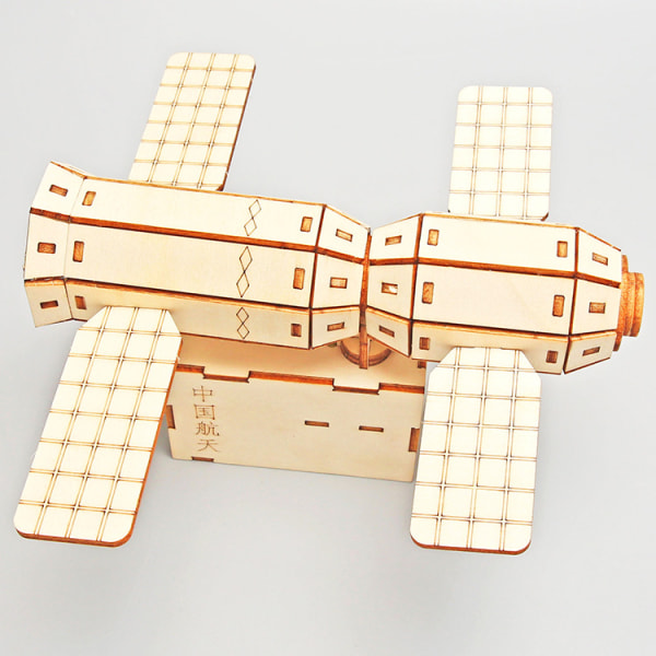 gör-det-själv rymdkapsellaboratorium flygmodell trämonteringsteknik liten produktion handgjorda leksaker materialpaket leksaker