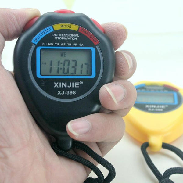 Kronograf med LCD-skærm og stopur, sort