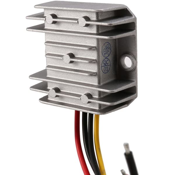 24V 8-36V Bilspänningregulator 24V 3A Boost DC Strömkonverteringsmodul DC Spänningsregulator