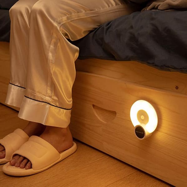 Aromaterapi Human Body Induction Lamp, Switch Control Magnetic Absorption Light, LED Cabinet Light, Varmvitt Ljus