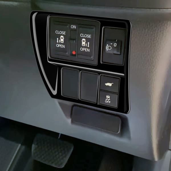 Bil Multifunksjonsknapp Trim Ramme for STEPWGN RP8, Interiør Tilbehør RHD Gloss Black
