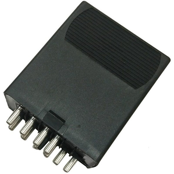 Polttoainepumpun rele 0035452405 - W124 W126 W201 190E 260E 300E 300CE 300SE 300TE 300SEL 1987 1988